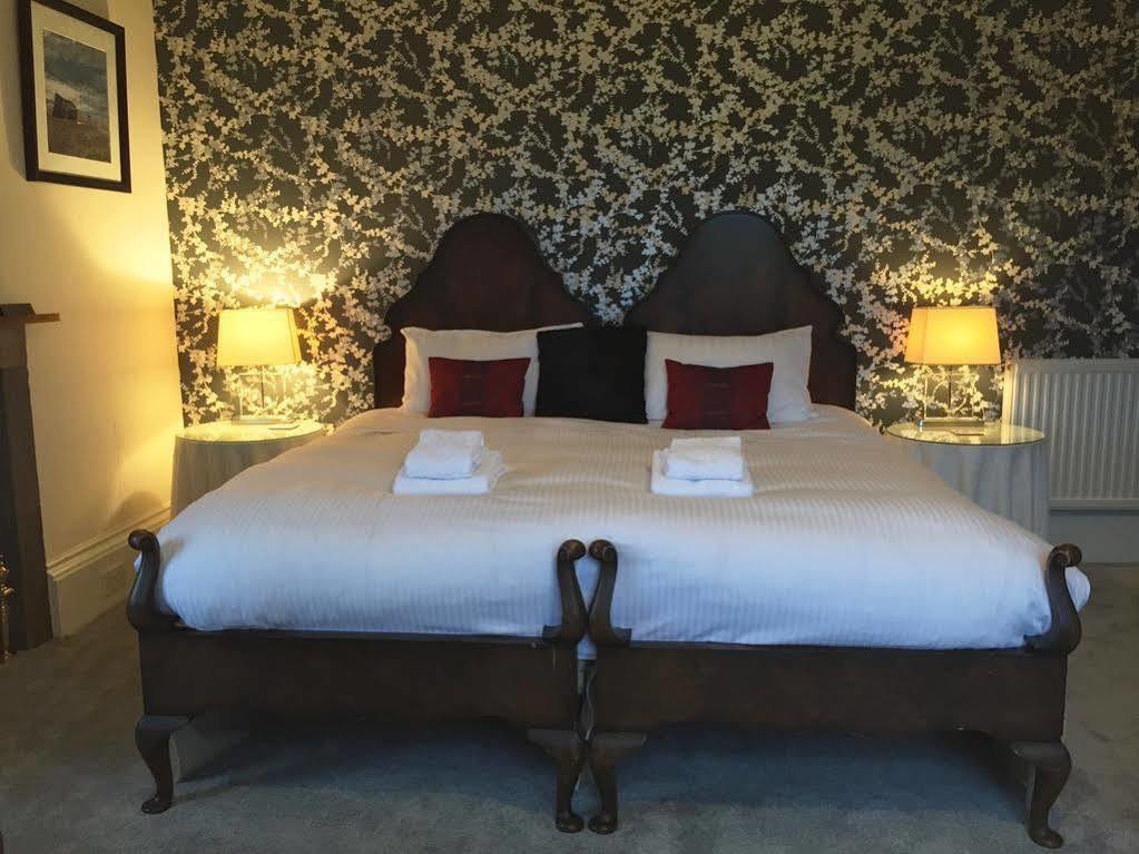 The Colintraive Hotel ภายนอก รูปภาพ